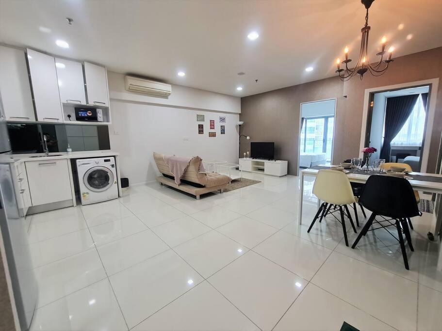 Summer Suites Apartment @Klcc By Sarah'S Lodge Kuala Lumpur Buitenkant foto